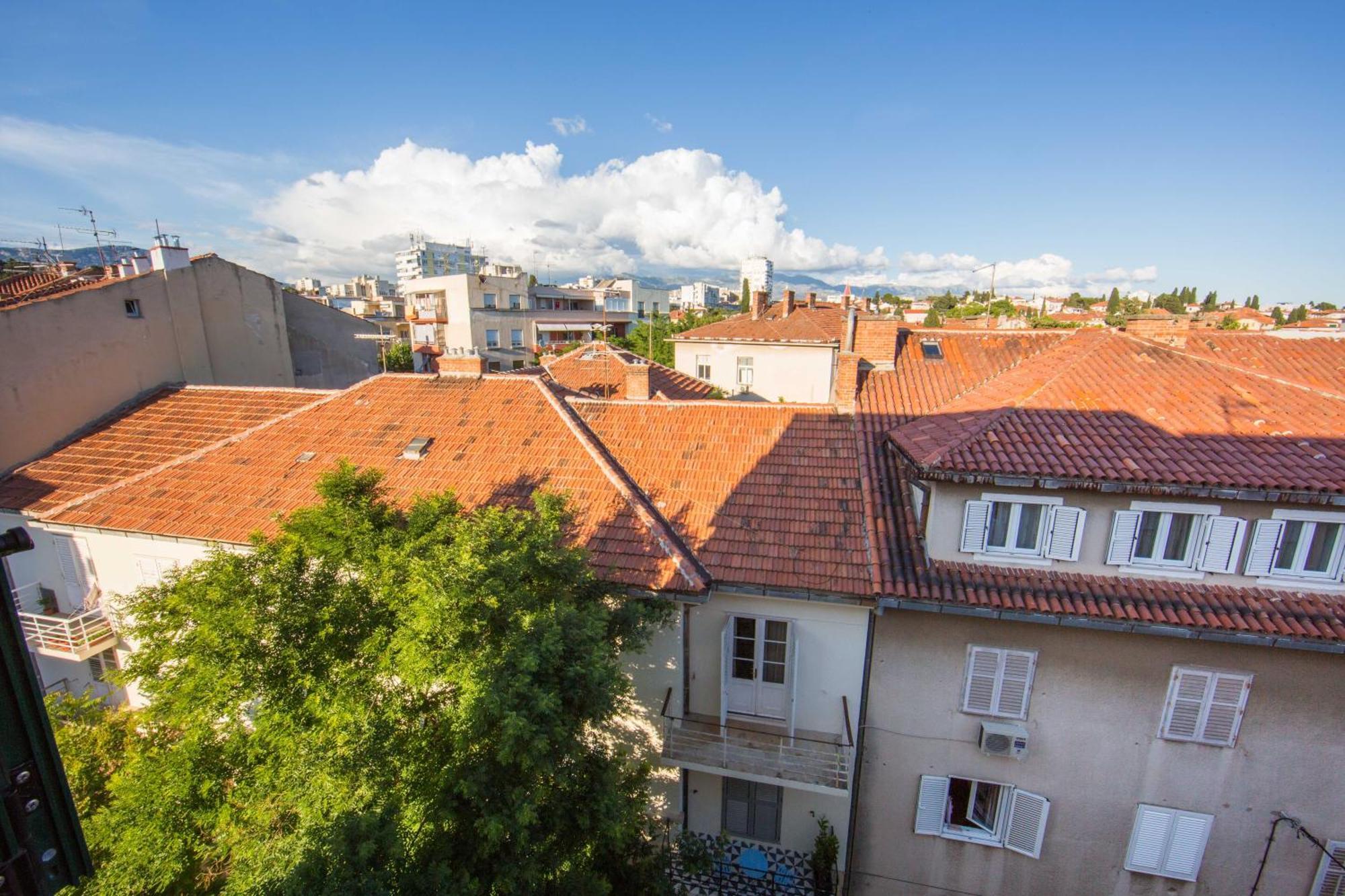 Luxury Rooms And Apartment Silente Bacvice Split Bagian luar foto