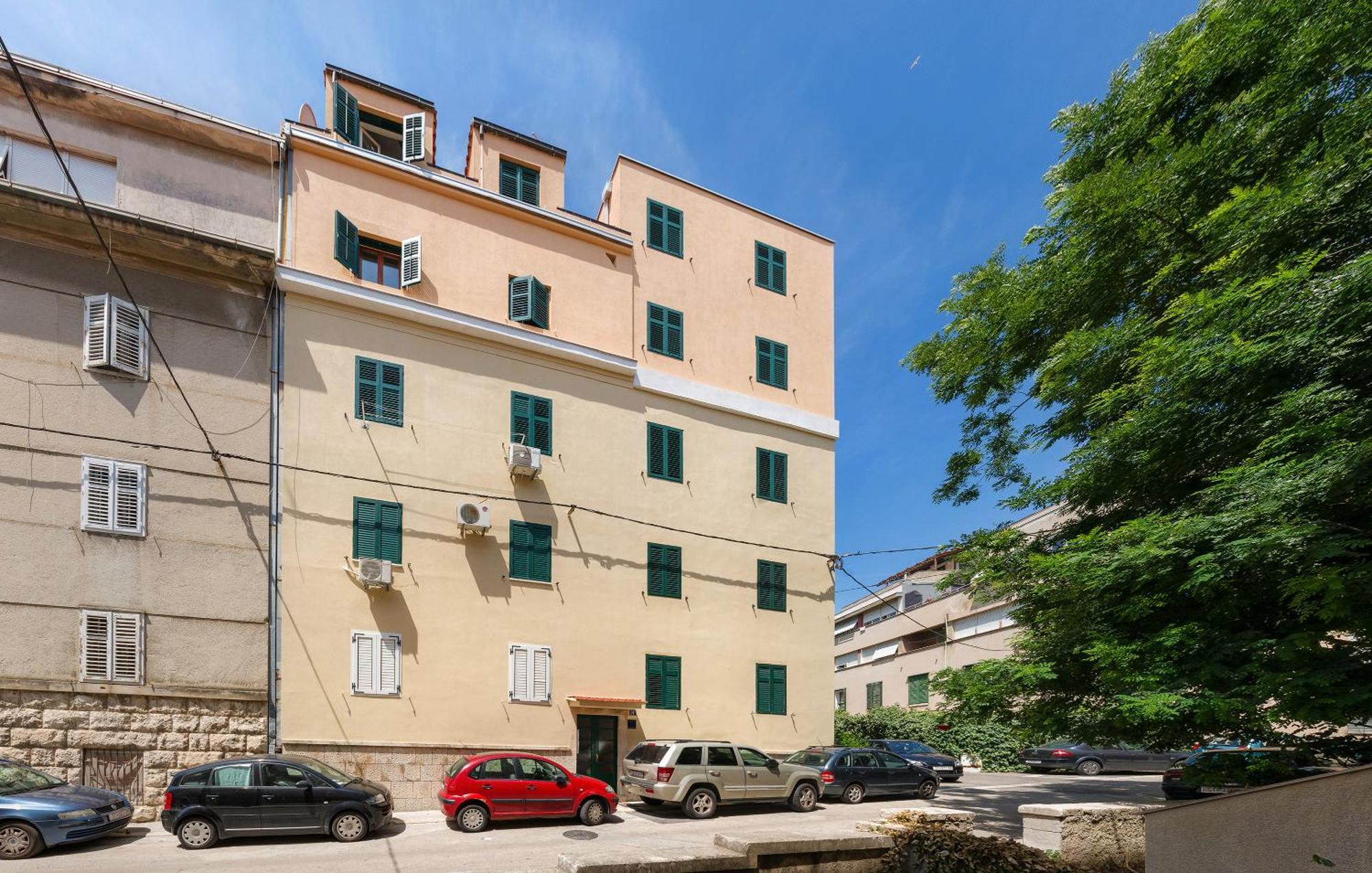Luxury Rooms And Apartment Silente Bacvice Split Bagian luar foto
