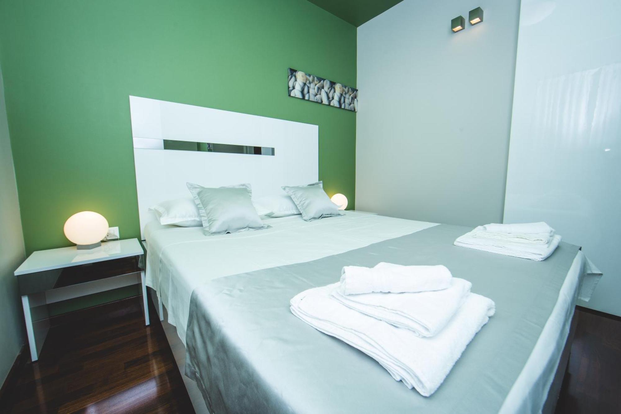 Luxury Rooms And Apartment Silente Bacvice Split Bagian luar foto