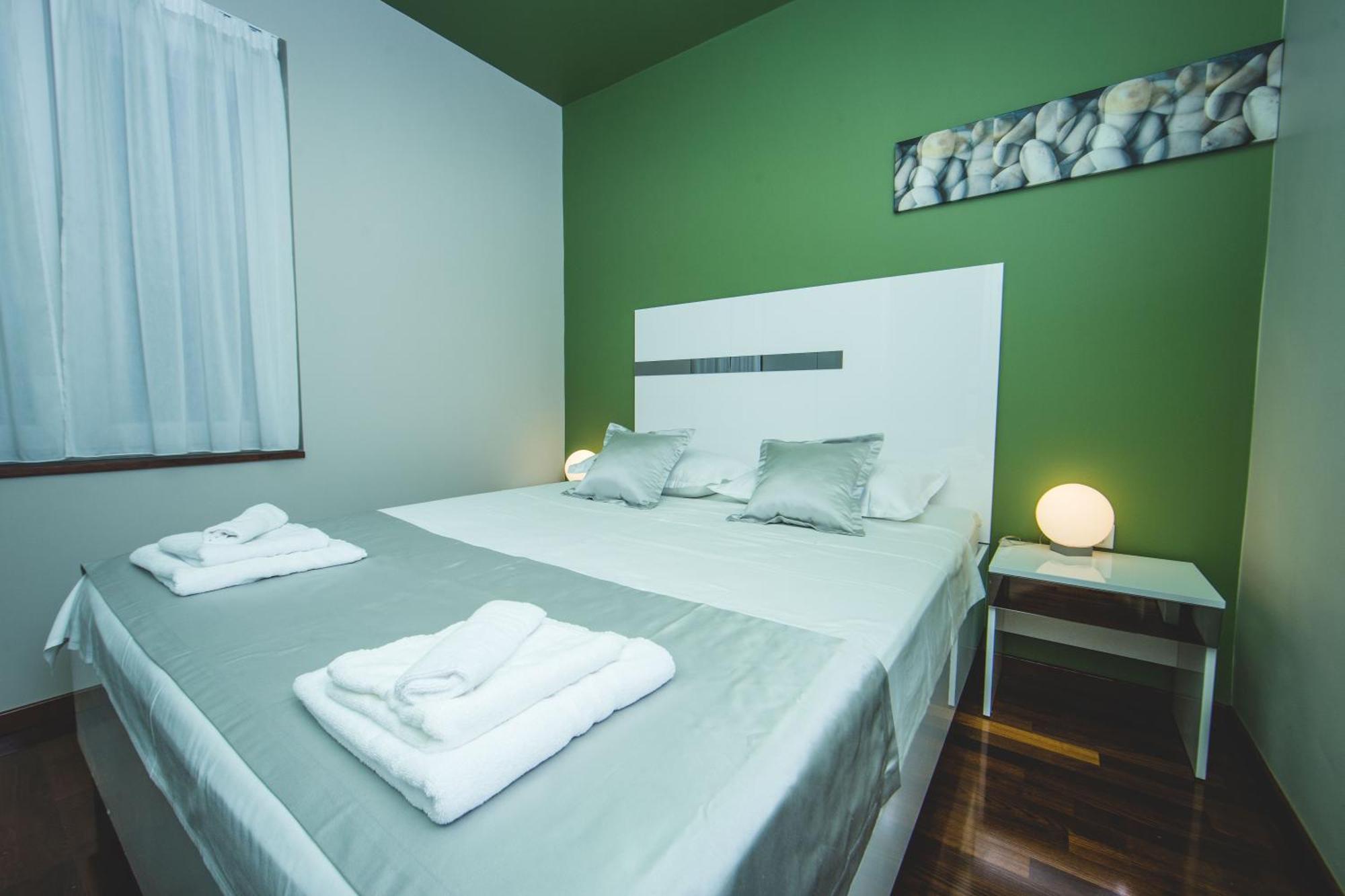 Luxury Rooms And Apartment Silente Bacvice Split Bagian luar foto